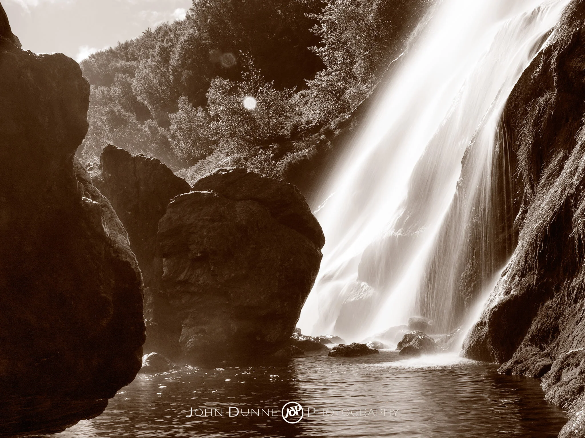 Torrent by John Dunne 2008. 